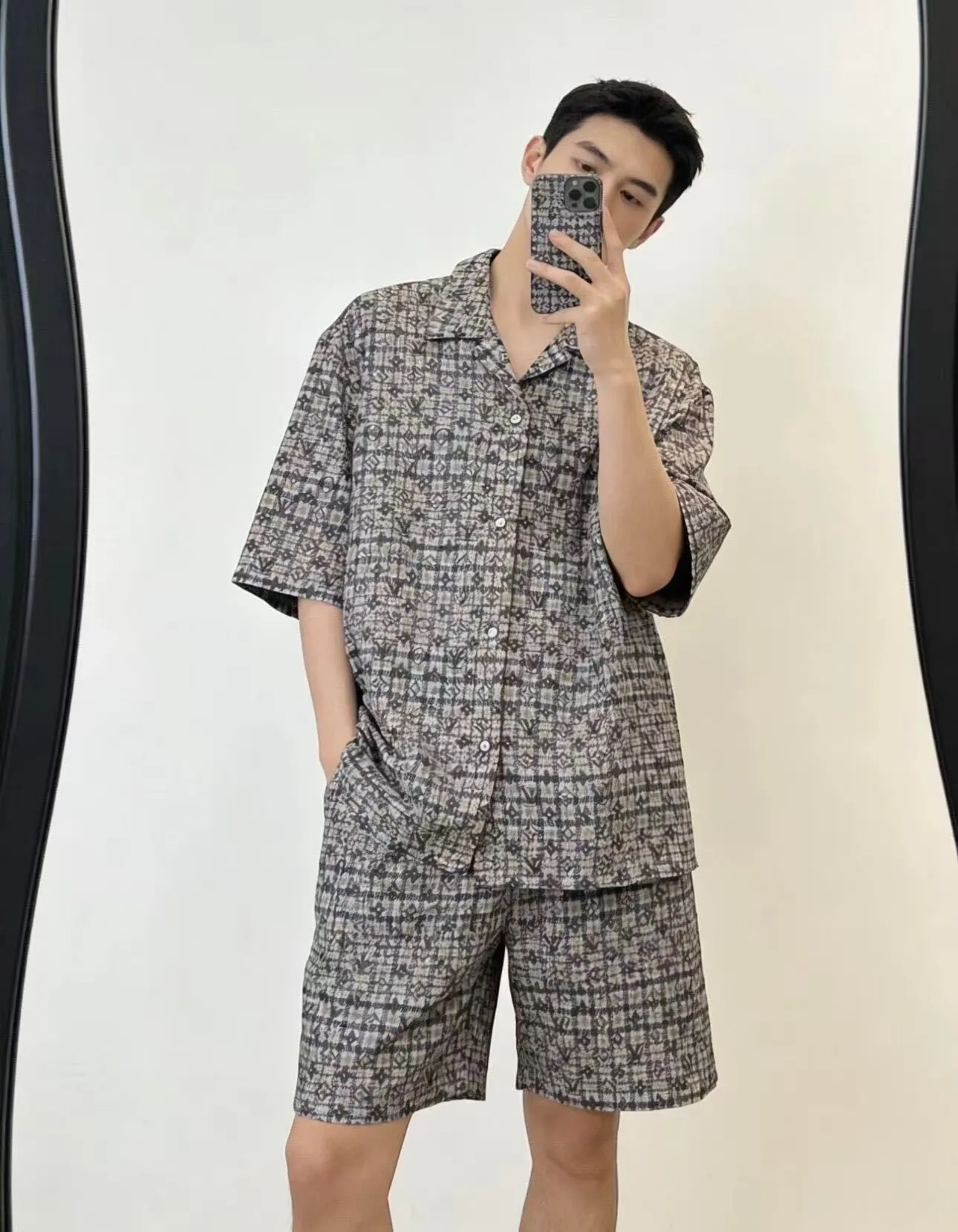 Louis Vuitton/